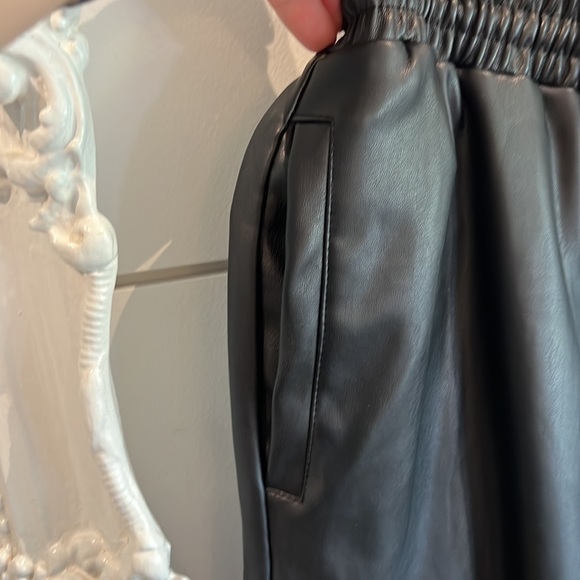 Fake leather joggers - Picture 4 of 5